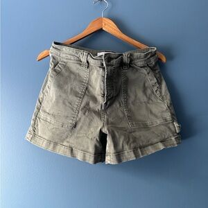 Utility High-Rise Cargo Shorts in Olive